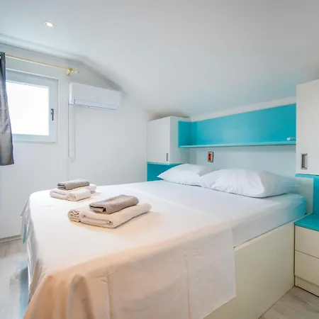 Lägenhet Zora-4 By Interhome *